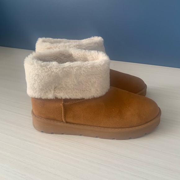 EUC CL BY LAUNDRY SHORT BOOTS - Picture 2 of 9